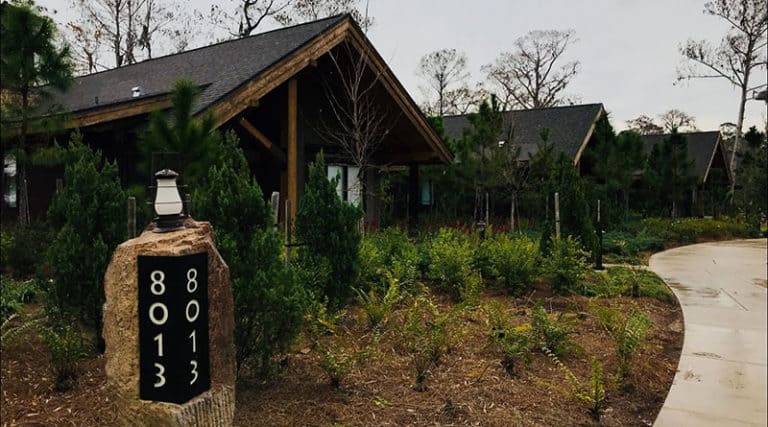 WDW Couple - Copper Creek Villas Tour