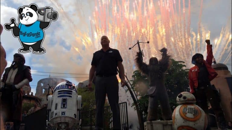 Florida Opening Ceremony - CLOSE UP - Show & Finale Moment - Star Wars Galaxy's Edge