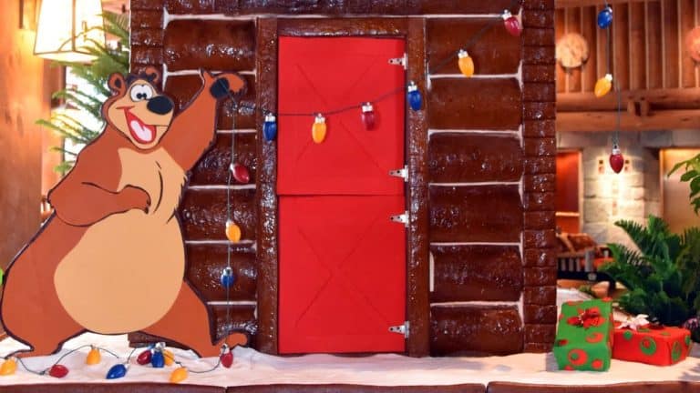 Disney's Wilderness Lodge NEW Gingerbread Cabin Opens: Overview w/Treats & Pin, Disney Holidays 2019
