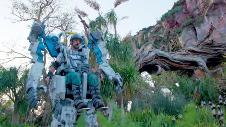 Pandora adds NEW AMP Suit "character" - World of Avatar - Disney's Animal Kingdom