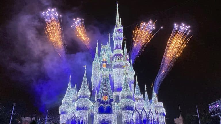 Frozen Holiday Wish at Disney's Magic Kingdom!