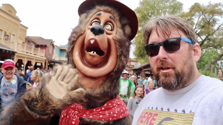 Adam the Woo - What Does Magic Kingdom Have that Disneyland Doesn't