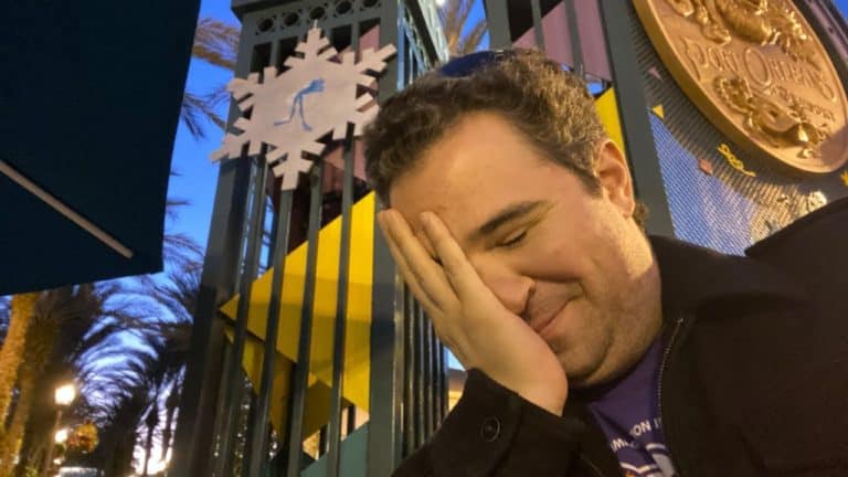 French Quarter Holiday Scavenger Hunt! Holiday Snacks and Calories catching up with me at Disney
