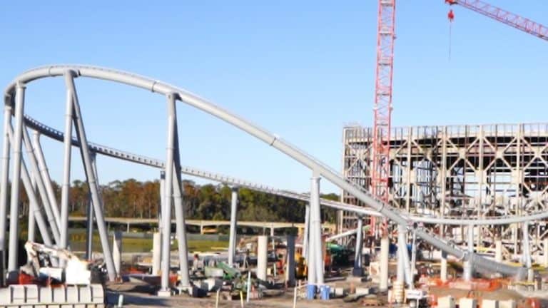 Back At Disney's Magic Kingdom! Tron Construction Update, New Merch & More!