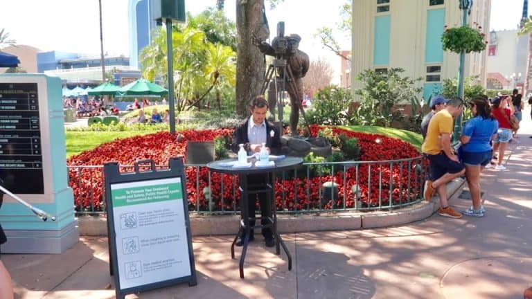 Countdown To Disney World Closure at Hollywood Studios - Runaway Railway Delay / Short Wait Times