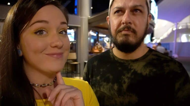 DINING AT NEW DISNEY BREW PUB CITY WORKS!