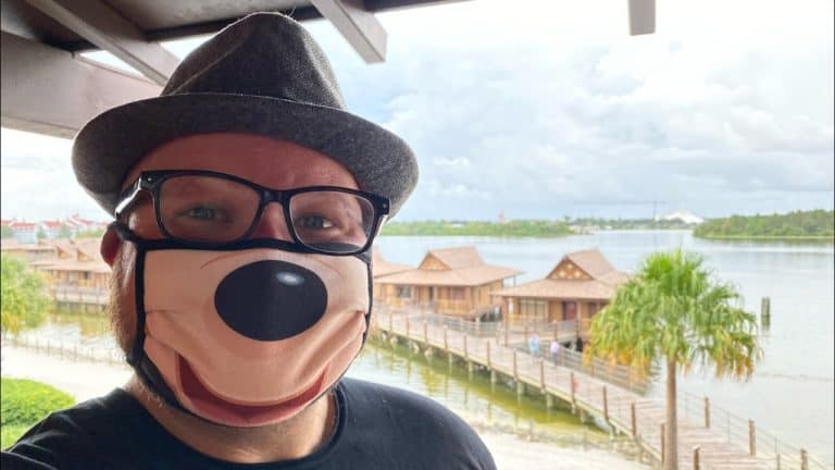 Disney’s Polynesian Resort Theme Park View Room - Paging Mr Morrow | Mouse and Castle
