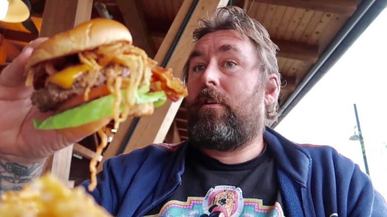 The Lengthy Process To Find The Best Burger At Walt Disney World - How To Get To Geyser Point