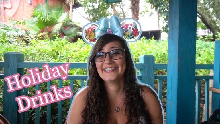 We search for Halloween drinks at Isle of Java & Restaurantosaurus Lounge